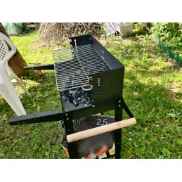 Grillmeister grotelės ant ratų ggw 84 b1