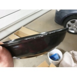 Anglies grilis su kaminu apšvietimui