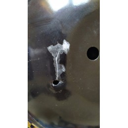 Anglies grilis su kaminu apšvietimui