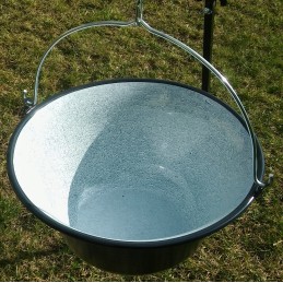 Vengriškas emaliuotas puodas apima 10 litrų