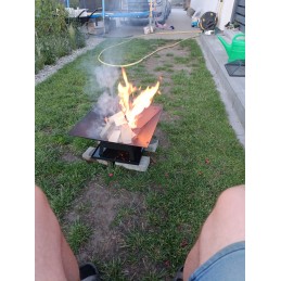 Plieninis židinys su dangteliu 45x45cm