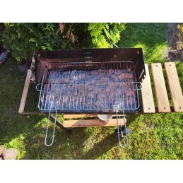 Didelė sodo anglių kepsninė ant ratų, grotelės, 2 lentynos, bbq briketų grilis
