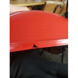 Ogļu dārza grils briketēm, slēgts, ar ventilācijas vāku un plauktu
