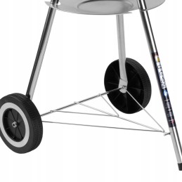 Juodos apvalios sodo anglies kepsninės, skirtos kepimo sode entuziastams