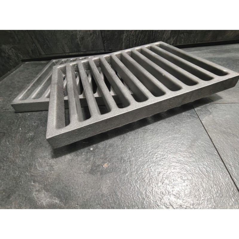 Ketaus grotelės 35 cm x 26 cm x 2,8 cm