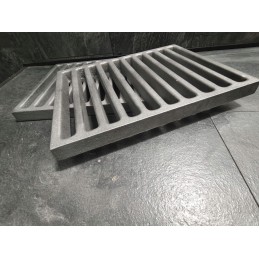 Ketaus grotelės 35 cm x 26 cm x 2,8 cm