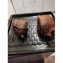 Balkoninė namų rūkykla su termometru