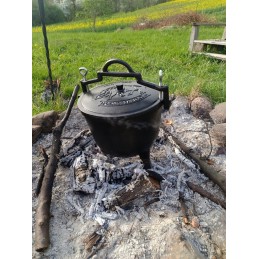 Medžioklės virdulys ketaus puodas 4,0 l su patvaria marmurine emalio danga km-4800m