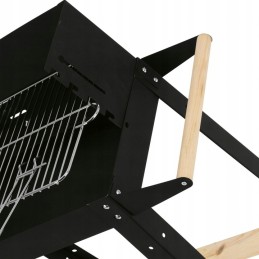 Anglies kepsninė su reguliuojamomis grotelėmis ant ratukų, skirta naudoti lauke