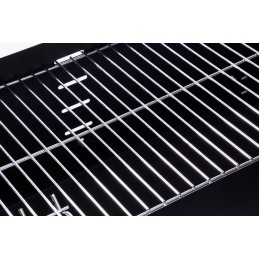 Paril sodo anglies grilis ant ratų