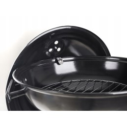 Sodo grilis juoda laiminga žalia