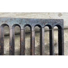 Didelės ketaus grotelės griliui, rūkyklai ir židiniui