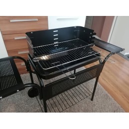 Sodo kepsninė, metalinės lentynos, reguliuojamos grotelės, ratukai