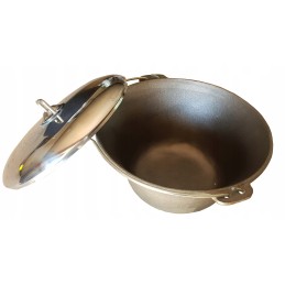 Vengriškas ketaus katilas, kurio talpa 7 litrai