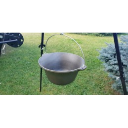 Vengriškas ketaus katilas, kurio talpa 7 litrai