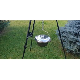 Vengriškas ketaus katilas, kurio talpa 7 litrai