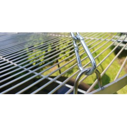 Nerūdijančio plieno grotelės, skersmuo 70 cm, skirtos kabinti ant trikojo stovo