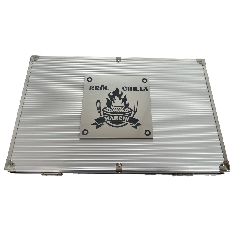 Dovanų kepsnių rinkinys 26 viename lagamine