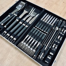 33 dalių kepsninės įrankių ir stalo įrankių rinkinys + dovanų dėklas