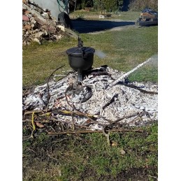 Ketaus katilas Kawamet 4 l virš ugnies