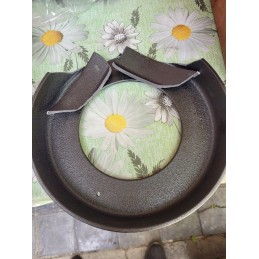 3 viename emaliuotas ketaus puodas, 5 litrai, dangtis, grilio funkcija, ugnies puodas