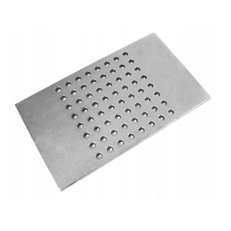 Pilkos ketaus židinio grotelės 43 cm x 25 cm iš Lenkijos ketaus liejyklos, aukščiausia kokybė, ilgaamžiškumas ir gaminio tarnavi