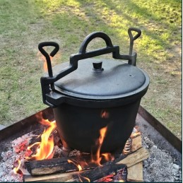 Emaliuotas ketaus katilas, vengriškas medžioklės puodas laužo griliui, 8l