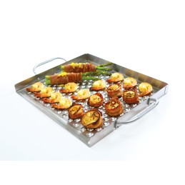 Perforated steel roasting pan
