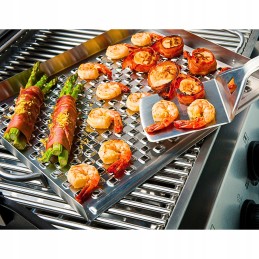 Perforated stainless steel roasting pan