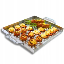 Perforated stainless steel roasting pan