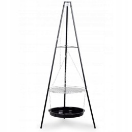 Sodo židinys ant karkaso su grotelėmis modernus namas 19432 m