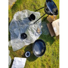 Sodo anglies grilis ant ratukų su dangčiu, 44 cm stabilios grotelės