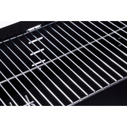 Paril sodo anglies grilis ant ratų