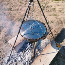 Ketaus katilas 8 l + trikojis 120 cm + nerūdijančio plieno dangtis + šaukštas + kaušas 30 cm