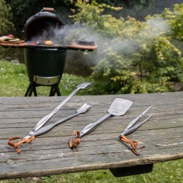 Boska bbq pesteta kastuvas ir žnyplės kepsninės rinkinys