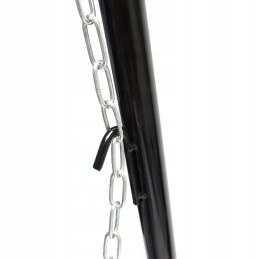 Grilis kabantis ant trikojo, židinys, laužas