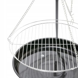 Grilis kabantis ant trikojo, židinys, laužas