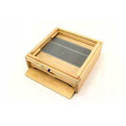 Didžiosios Lenkijos dugninė žuvis su žiedadulkių gaudykle ir tinklu