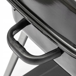 Stačiakampės anglies kepsninės su praktišku dangteliu ir transportavimo ratukais