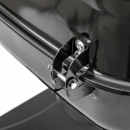 Stačiakampės anglies kepsninės su praktišku dangteliu ir transportavimo ratukais