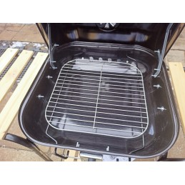 Kvadratinė medžio anglies kepsninė