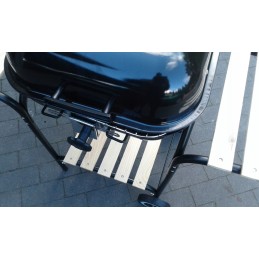 Didelė sodo kepsninė su anglimis su 3 lentynomis