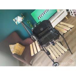 Didelė sodo kepsninė su anglimis su 3 lentynomis