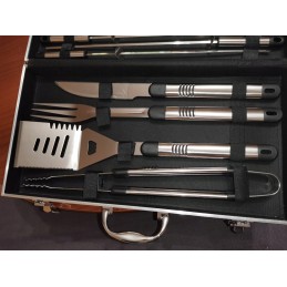 Metaliniai kepsninės indai solidiame lagamine - 18 bbq elementų, didelė viskas-dėžutė :)