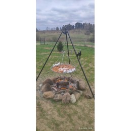 Sodo trikojis grilis su nerūdijančio plieno grotelėmis