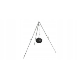 Trikojis virš židinio petromax