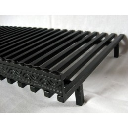 Židinys / židinio grotelės ant kojų