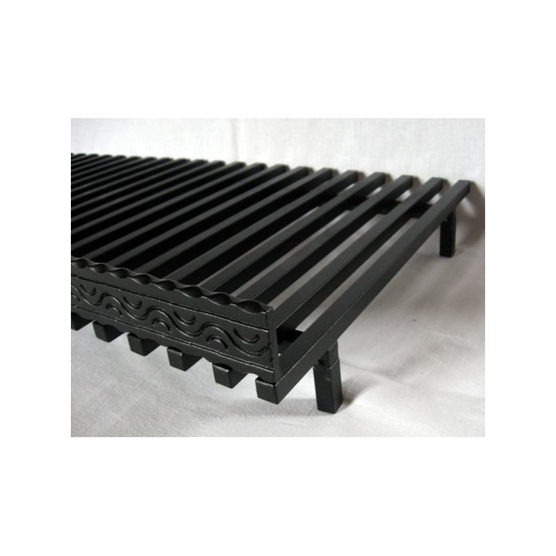 Židinys / židinio grotelės ant kojų