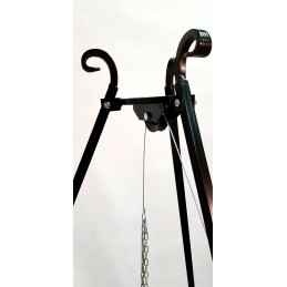 Jie neturi antikorozinės dangos, tokios kaip chromas, nikelis ar cinkas, kurios gali patekti į maistą iš kepsninės ir kelti pavo