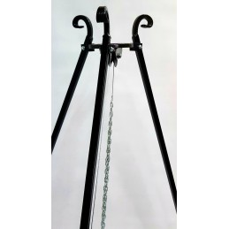 Jie neturi antikorozinės dangos, tokios kaip chromas, nikelis ar cinkas, kurios gali patekti į maistą iš kepsninės ir kelti pavo